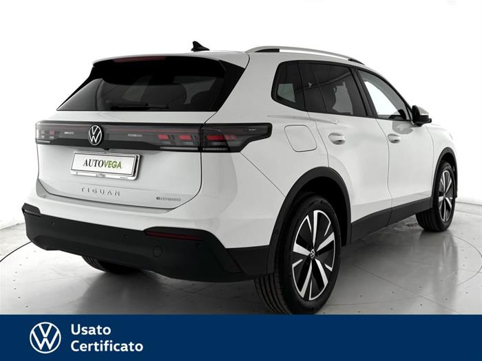 AutoVega - VOLKSWAGEN Tiguan | ID 40228