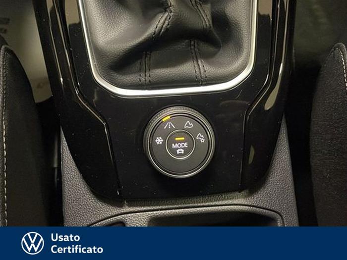 AutoVega - VOLKSWAGEN T-Roc | ID 40258