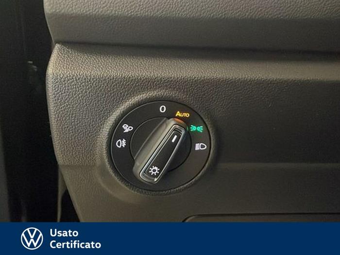 AutoVega - VOLKSWAGEN T-Roc | ID 40258