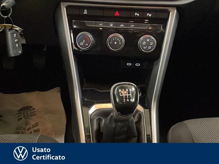 AutoVega - VOLKSWAGEN T-Roc | ID 40426