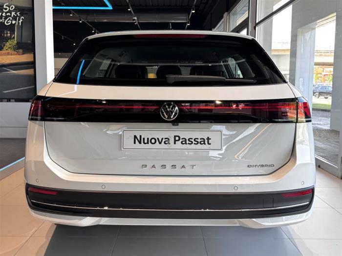 AutoVega - VOLKSWAGEN Passat | ID 40701