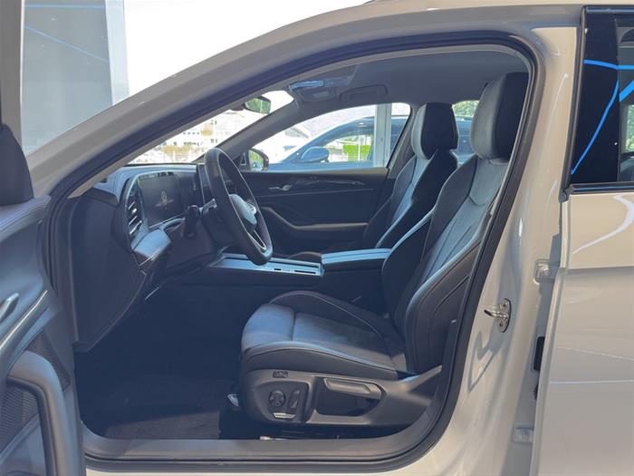 AutoVega - VOLKSWAGEN Passat | ID 40701