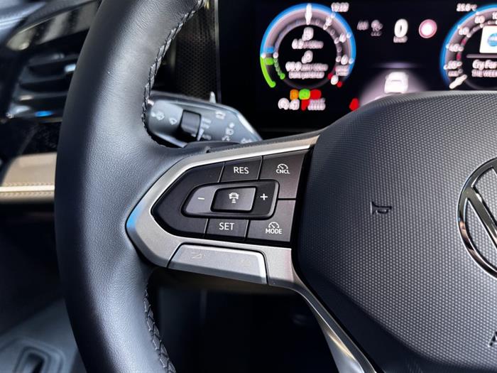 AutoVega - VOLKSWAGEN Passat | ID 40701