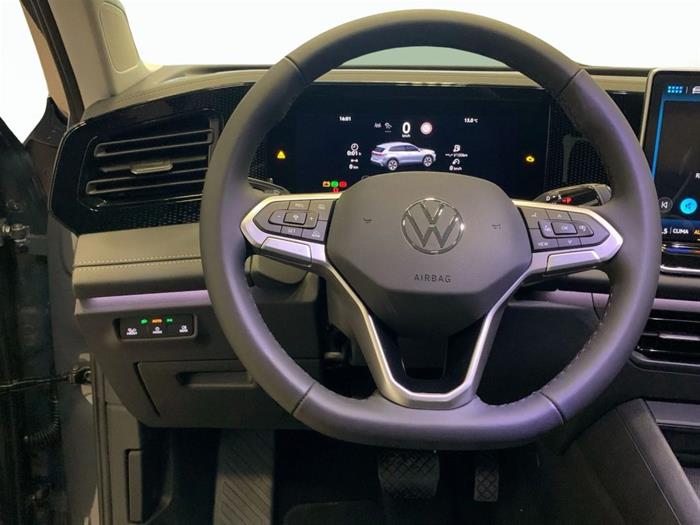AutoVega - VOLKSWAGEN Tiguan | ID 40698
