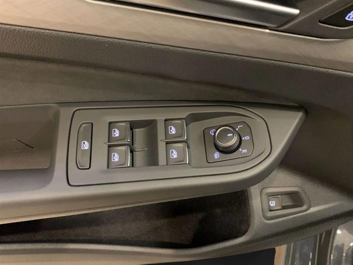 AutoVega - VOLKSWAGEN Golf | ID 40697