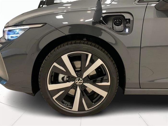 AutoVega - VOLKSWAGEN Golf | ID 40697