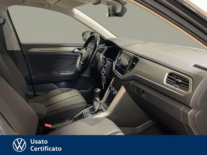 AutoVega - VOLKSWAGEN T-Roc | ID 40705