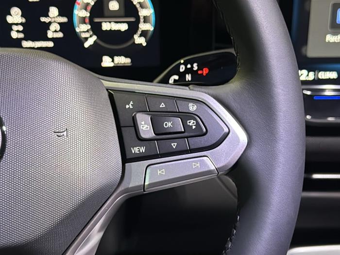 AutoVega - VOLKSWAGEN T-Roc | ID 40699