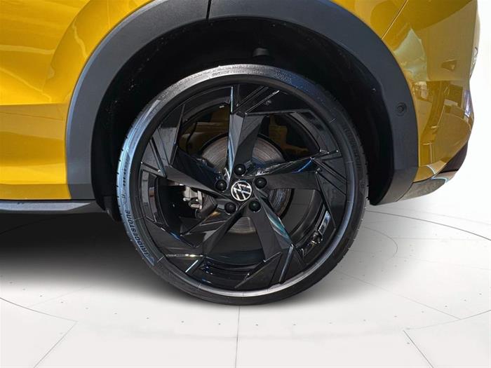 AutoVega - VOLKSWAGEN T-Roc | ID 40700