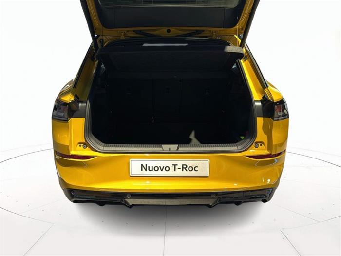 AutoVega - VOLKSWAGEN T-Roc | ID 40700