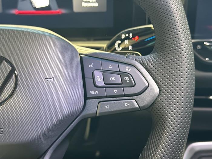 AutoVega - VOLKSWAGEN T-Roc | ID 40700