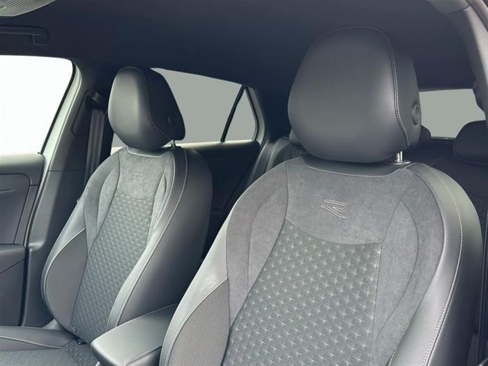 AutoVega - VOLKSWAGEN T-Roc | ID 40724