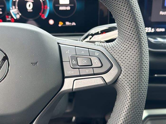 AutoVega - VOLKSWAGEN T-Roc | ID 40724