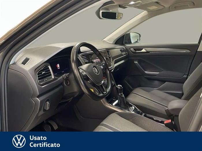 AutoVega - VOLKSWAGEN T-Roc | ID 40738