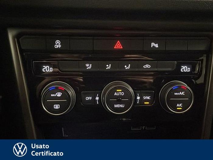 AutoVega - VOLKSWAGEN T-Roc | ID 40738