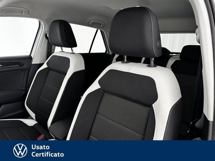 AutoVega - VOLKSWAGEN T-Roc | ID 40795