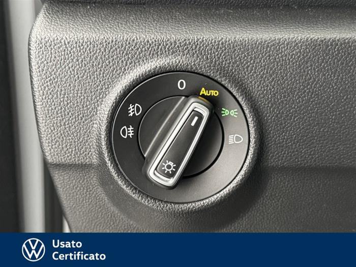 AutoVega - VOLKSWAGEN T-Roc | ID 40795