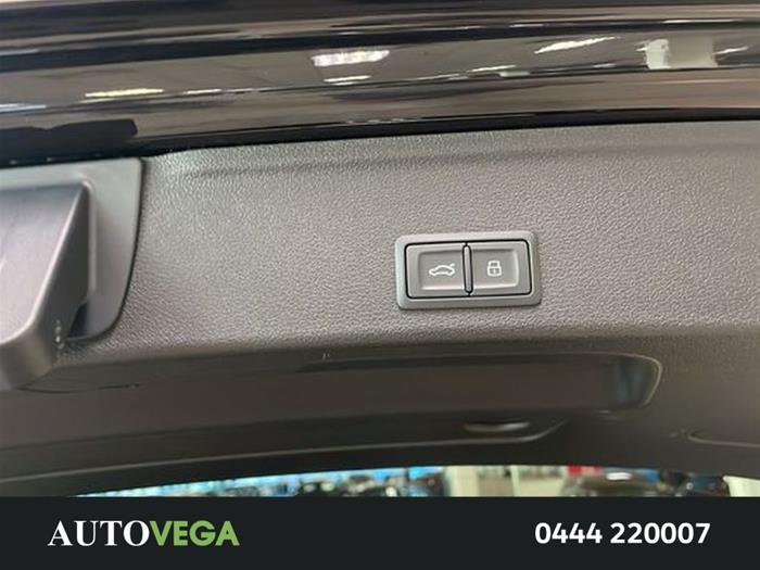 AutoVega - AUDI A4 | ID 40816