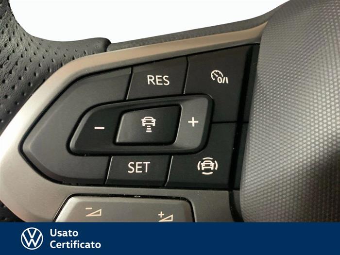 AutoVega - VOLKSWAGEN T-Roc | ID 40832