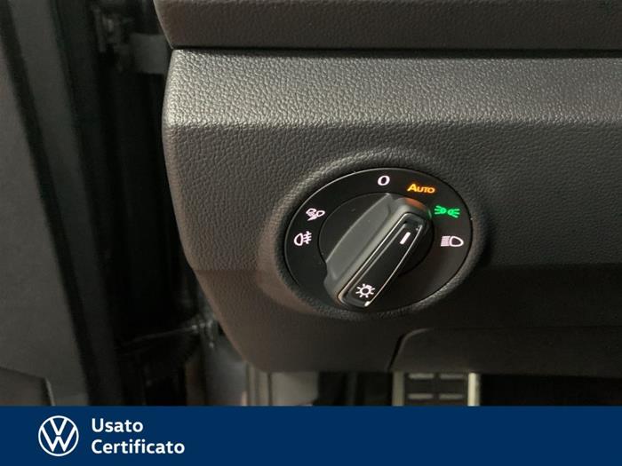 AutoVega - VOLKSWAGEN T-Roc | ID 40832