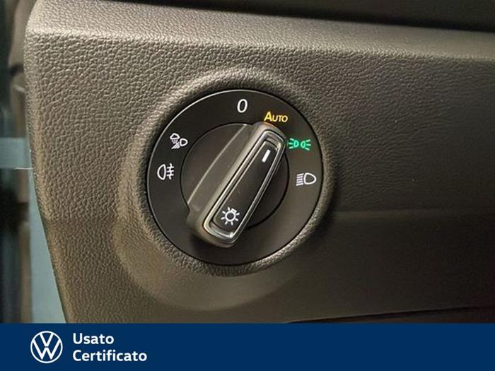 AutoVega - VOLKSWAGEN T-Roc | ID 40845