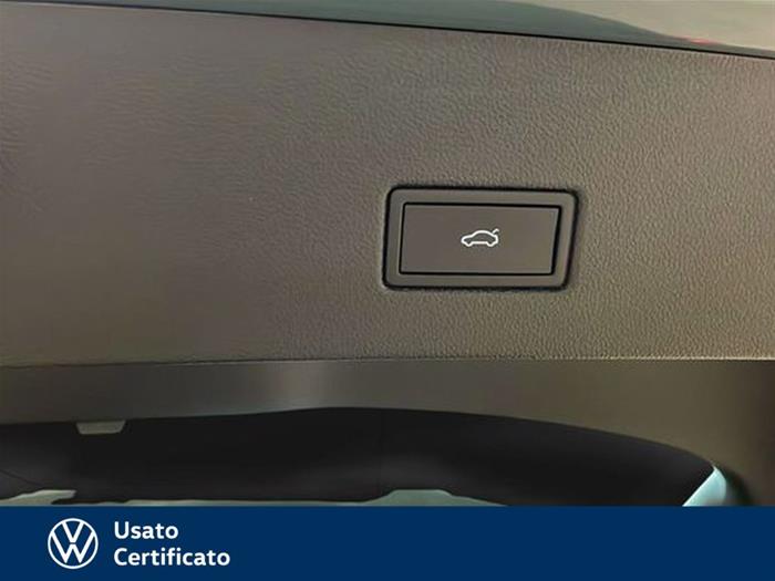 AutoVega - VOLKSWAGEN T-Roc | ID 40845