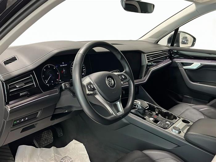 AutoVega - VOLKSWAGEN Touareg | ID 40887