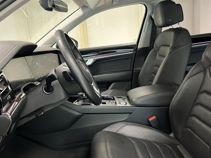 AutoVega - VOLKSWAGEN Touareg | ID 40887