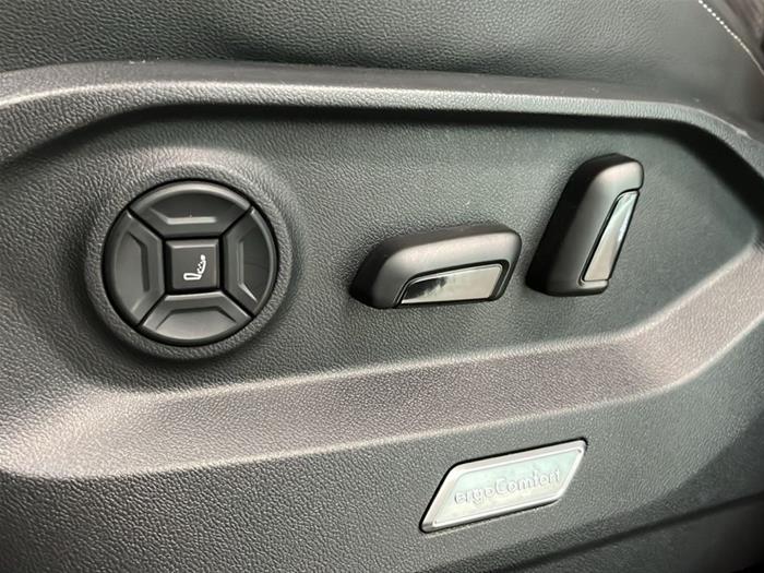 AutoVega - VOLKSWAGEN Touareg | ID 40887