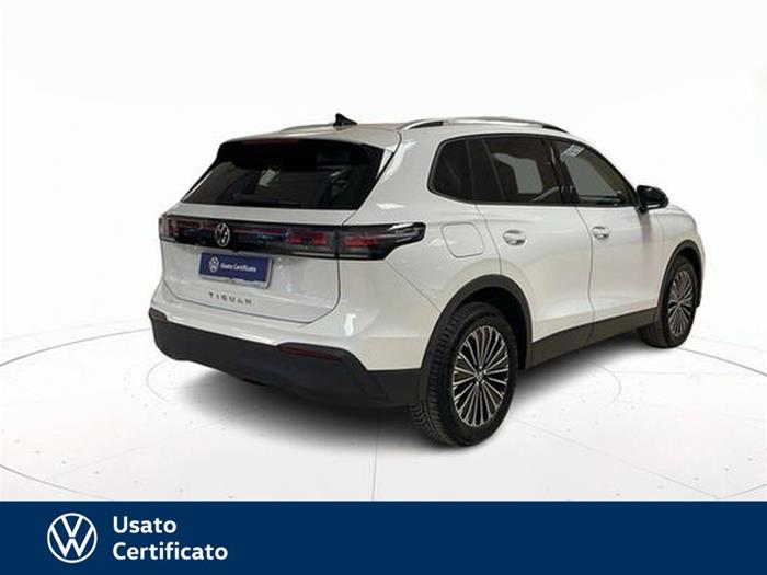 AutoVega - VOLKSWAGEN Tiguan | ID 40889
