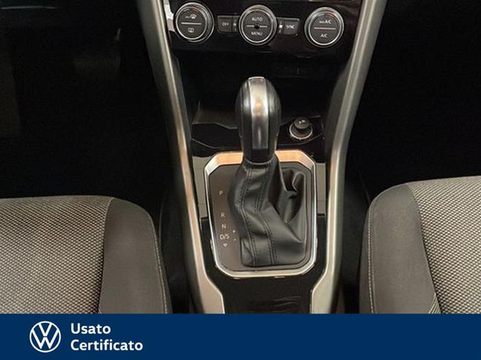 AutoVega - VOLKSWAGEN T-Roc | ID 40911
