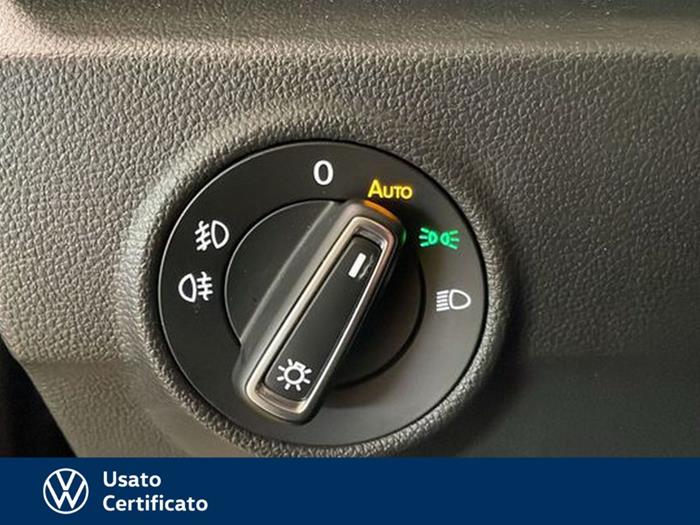 AutoVega - VOLKSWAGEN T-Roc | ID 40911