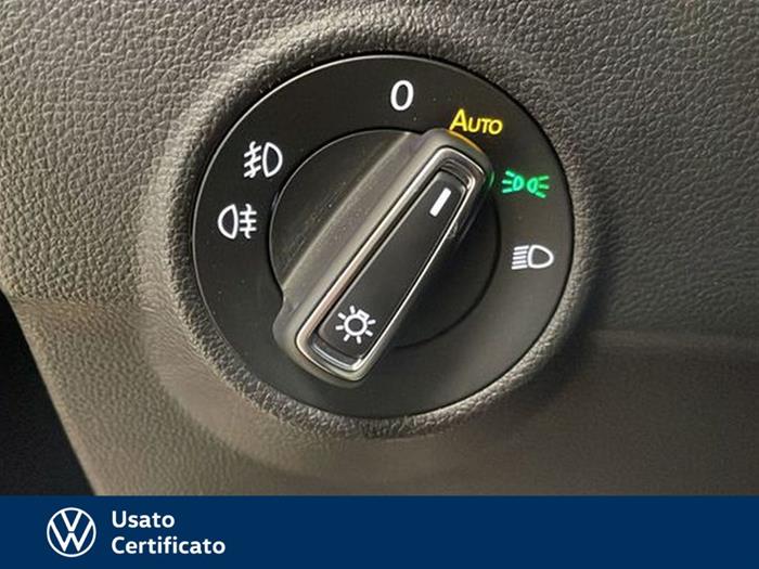 AutoVega - VOLKSWAGEN T-Roc | ID 40909