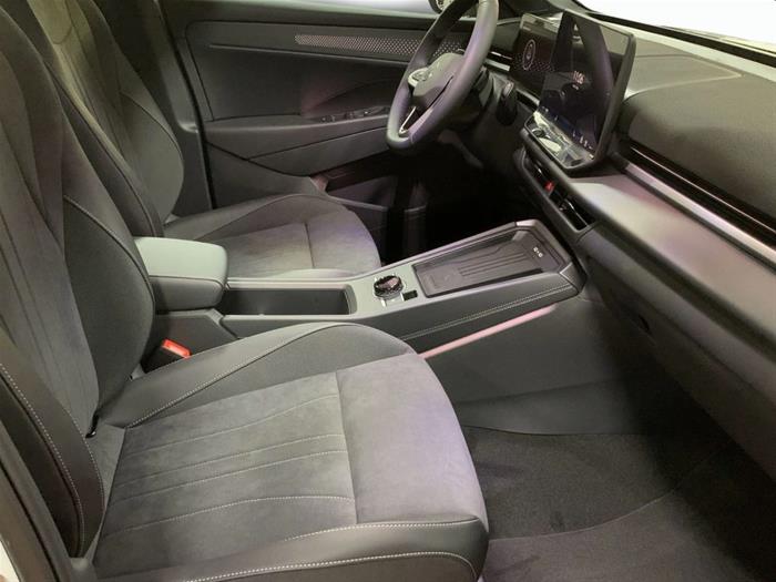 AutoVega - VOLKSWAGEN T-Roc | ID 41000