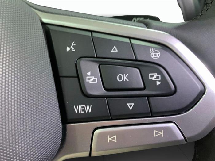 AutoVega - VOLKSWAGEN T-Roc | ID 41000