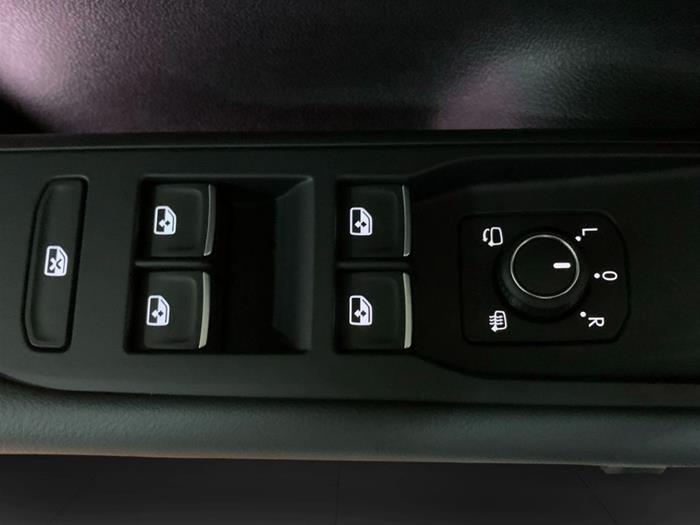 AutoVega - VOLKSWAGEN T-Roc | ID 41000