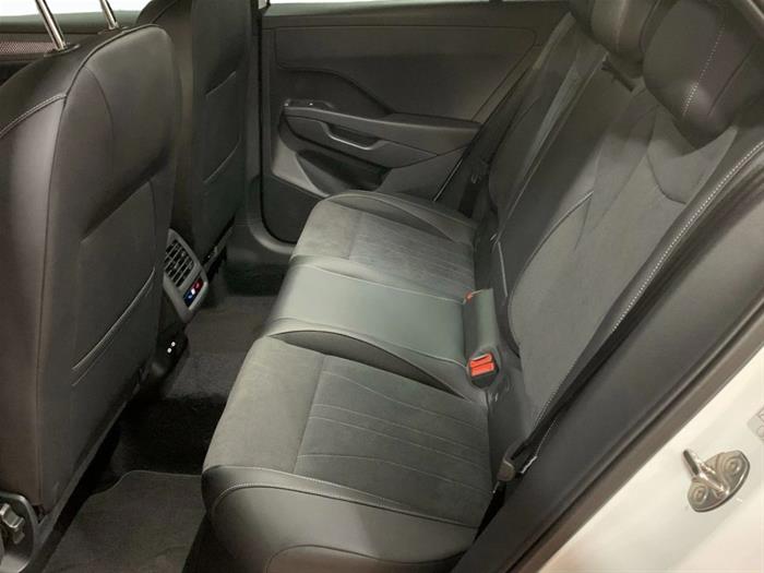 AutoVega - VOLKSWAGEN T-Roc | ID 41000