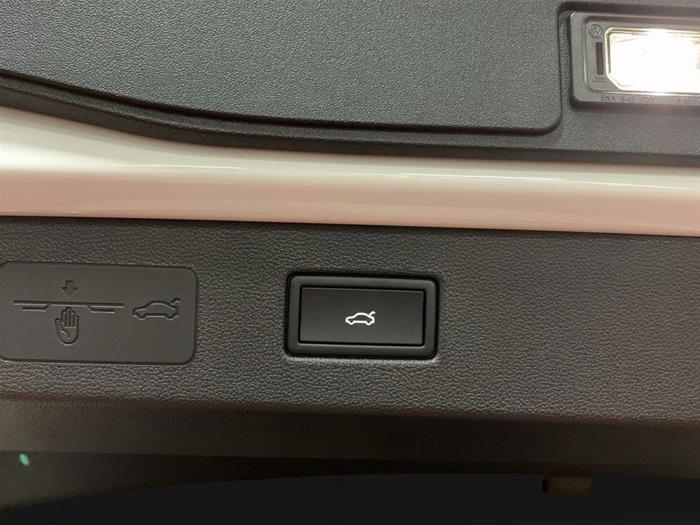 AutoVega - VOLKSWAGEN T-Roc | ID 41000