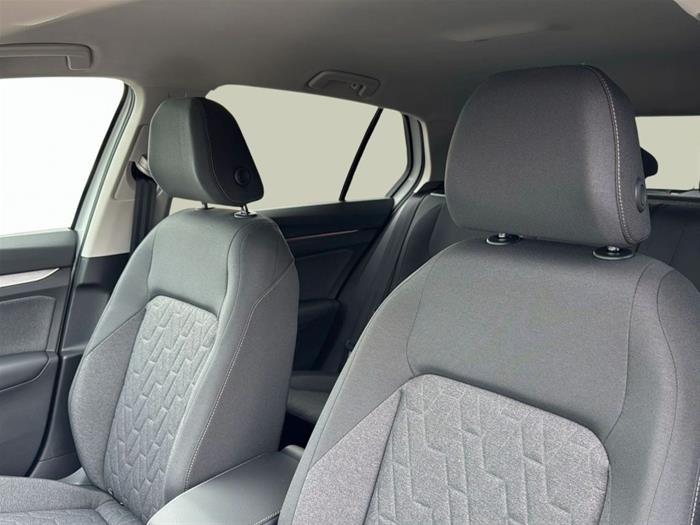 AutoVega - VOLKSWAGEN Golf | ID 41002