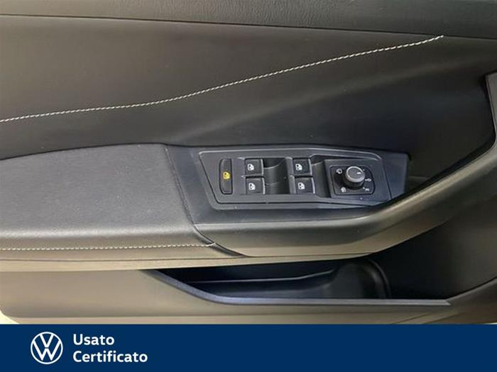 AutoVega - VOLKSWAGEN T-Roc | ID 41094