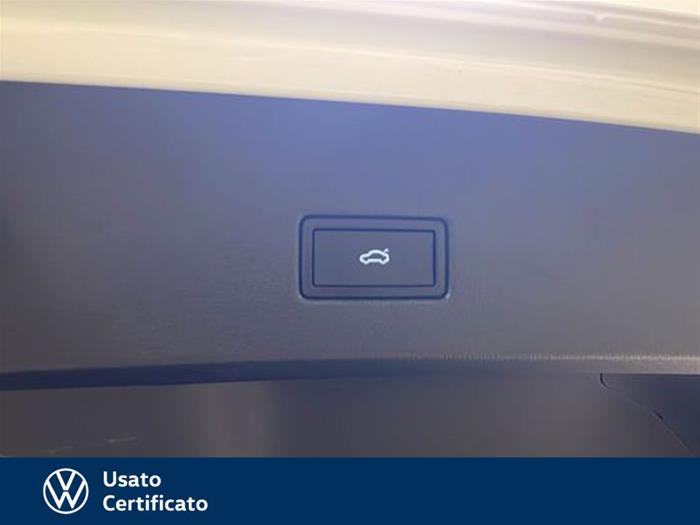 AutoVega - VOLKSWAGEN T-Roc | ID 41097