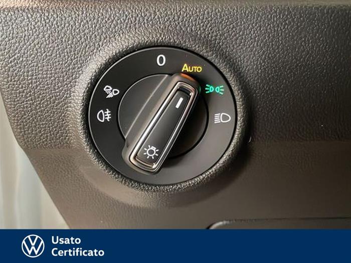 AutoVega - VOLKSWAGEN T-Roc | ID 41143