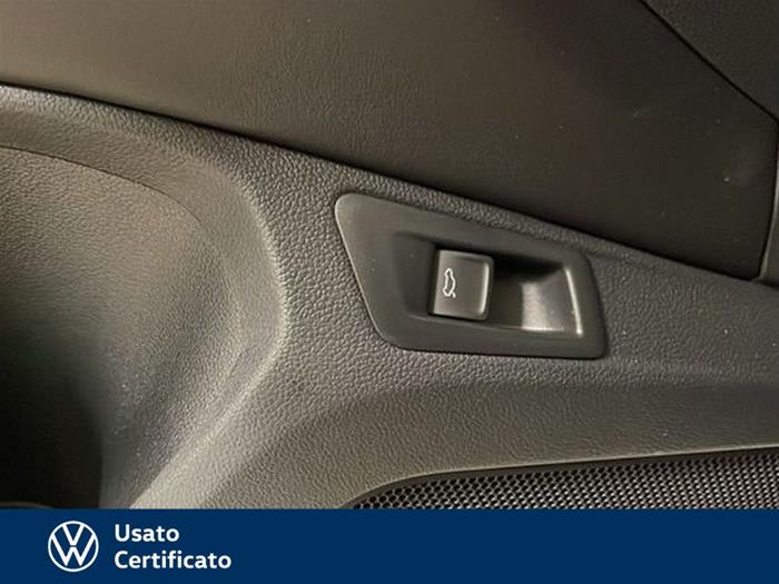 AutoVega - VOLKSWAGEN T-Roc | ID 41145