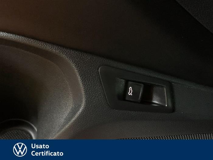 AutoVega - VOLKSWAGEN T-Roc | ID 41289