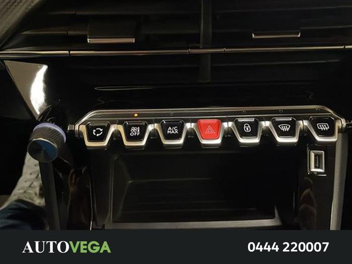 AutoVega - PEUGEOT 208 | ID 41334