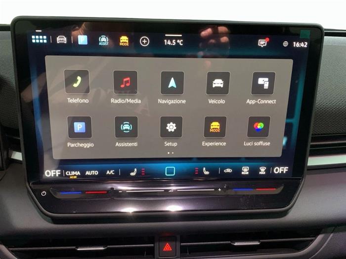 AutoVega - VOLKSWAGEN T-Roc | ID 41448