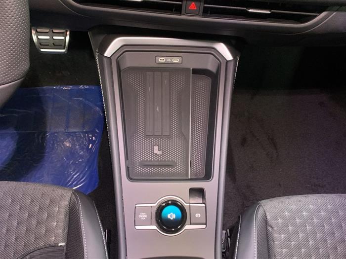 AutoVega - VOLKSWAGEN T-Roc | ID 41448