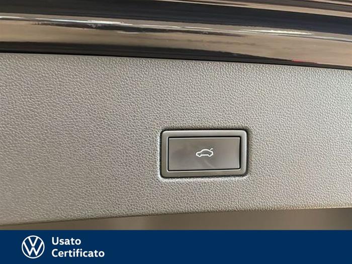 AutoVega - VOLKSWAGEN T-Roc | ID 41482