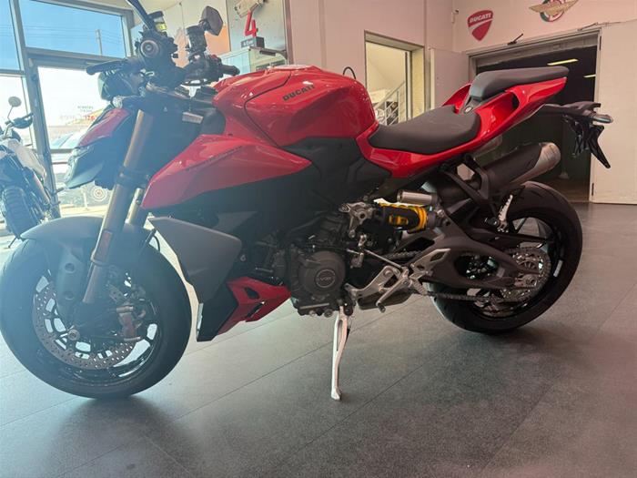 AutoVega - DUCATI Streetfighter | ID 36919