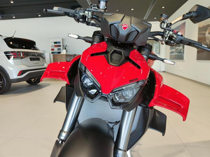 AutoVega - DUCATI Streetfighter | ID 37256